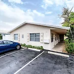 Heart Of Wilton 1 Recently Remodeled